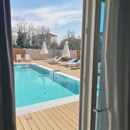 Guest house Pasis 4*